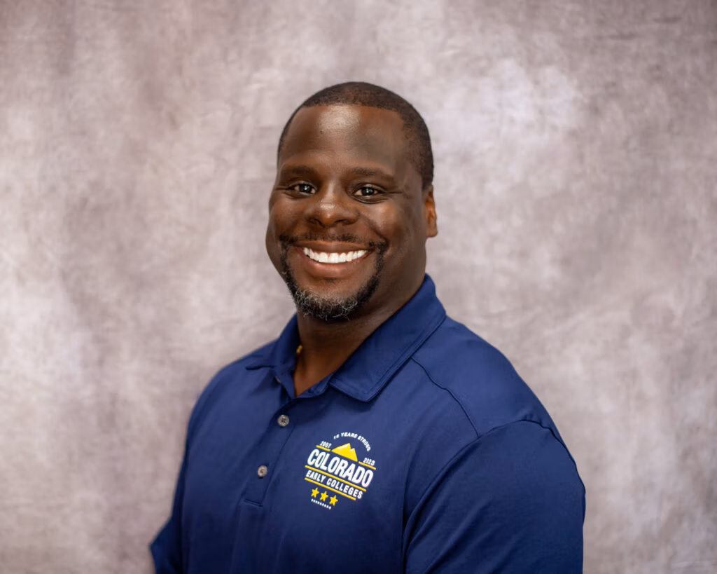 Cameron Mascoll headshot.