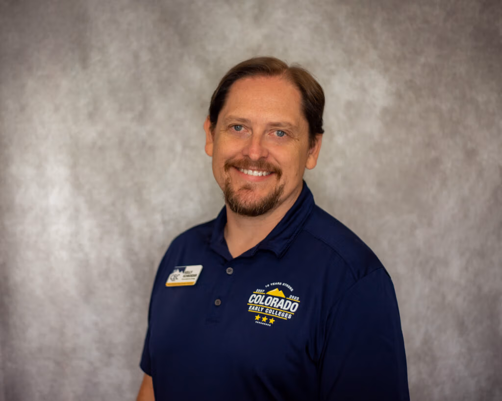 Kelly Schroeder headshot.