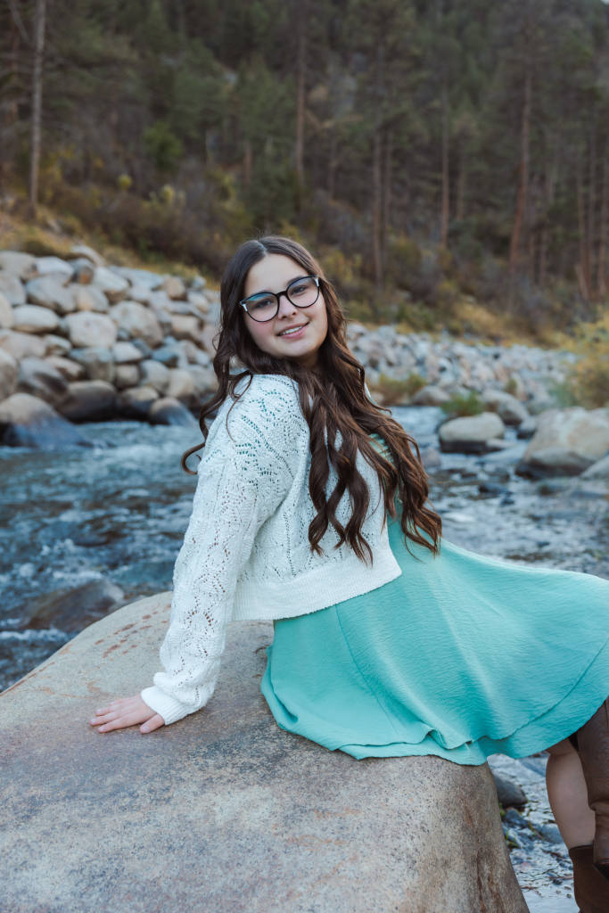 Gabrielle Shelton Senior portrait
