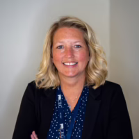 Jennifer Daugherty headshot.